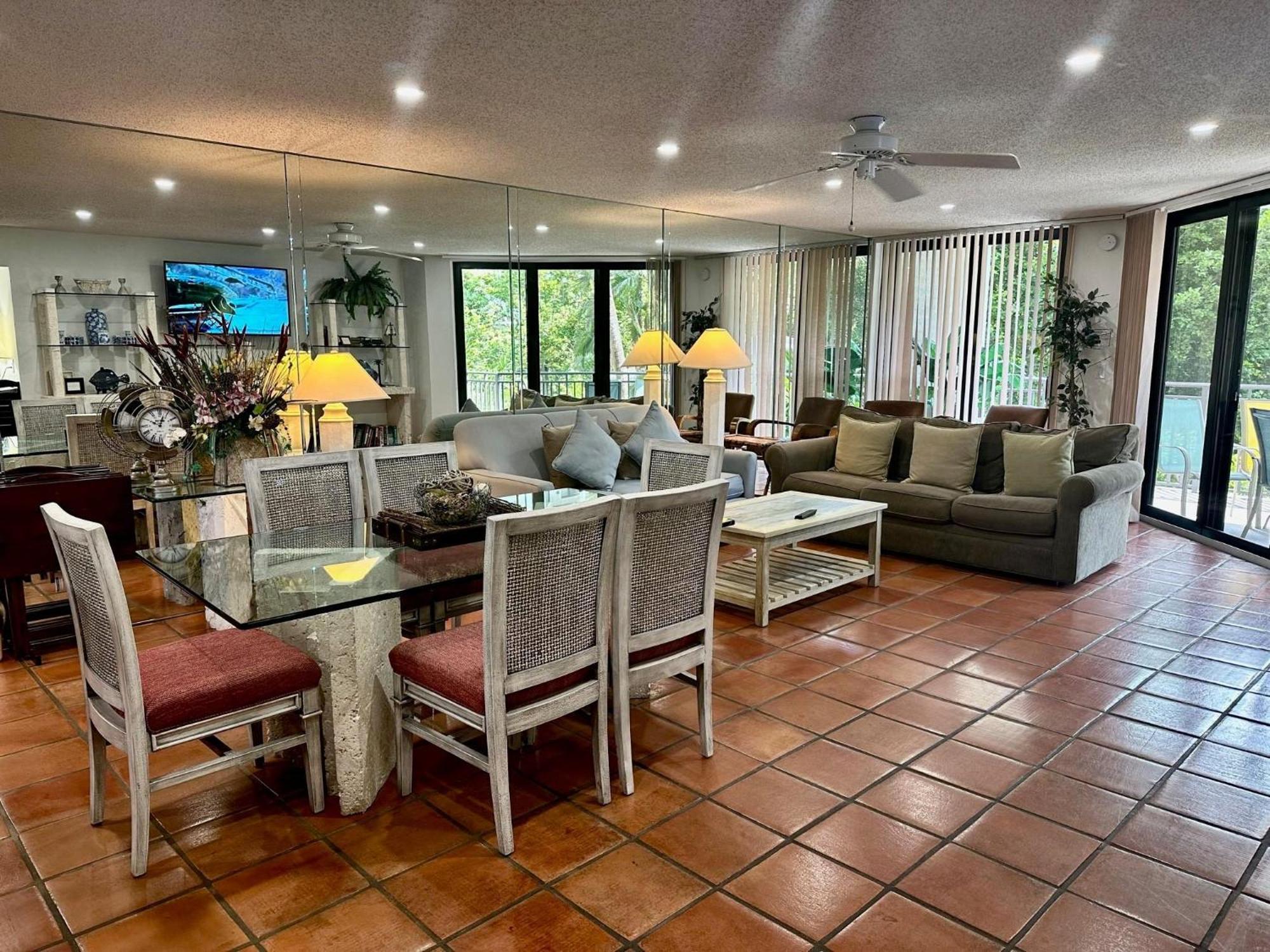 Beautifully Renovated Summer Of 2020 Come And Enjoy This Lovely Unit Key West Esterno foto
